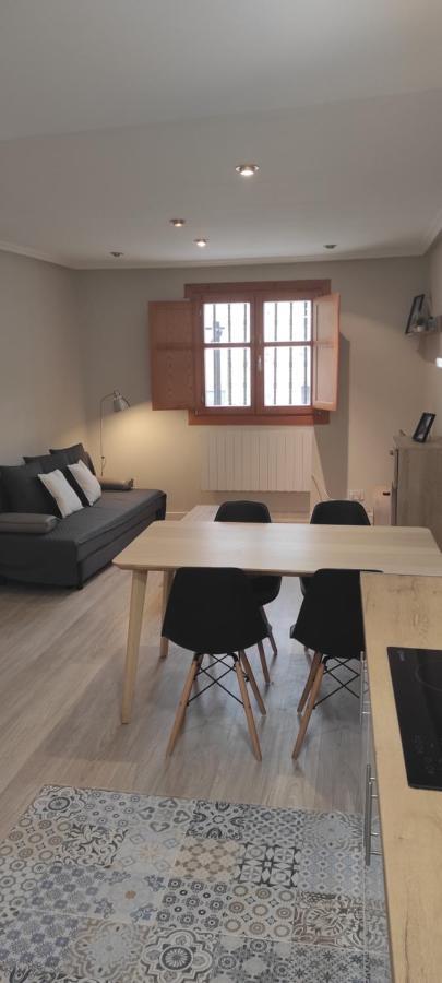 Apartamento Con Encanto En Casco Historico De Burgos Exterior photo