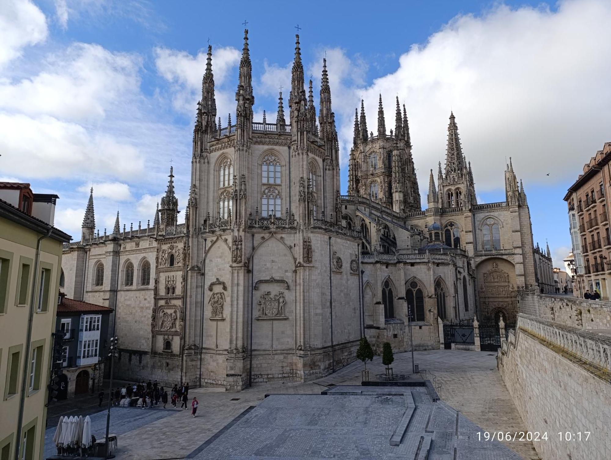 Apartamento Con Encanto En Casco Historico De Burgos Exterior photo